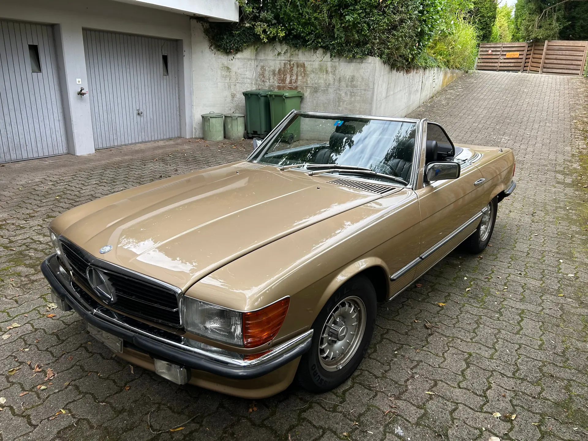 Mercedes-Benz SL 500 — Chef-d'œuvre cabriolet des années 80, 326 ch de pure élégance