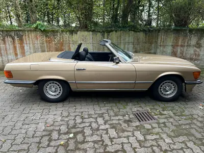 Mercedes-Benz SL 500 — Chef-d'œuvre cabriolet des années 80, 326 ch de pure élégance — side view