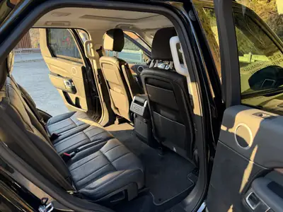 Land Rover Discovery 3.0 SDV6 HSE — SUV premium 7 places, toit panoramique, équipement complet — Armaturenbrett