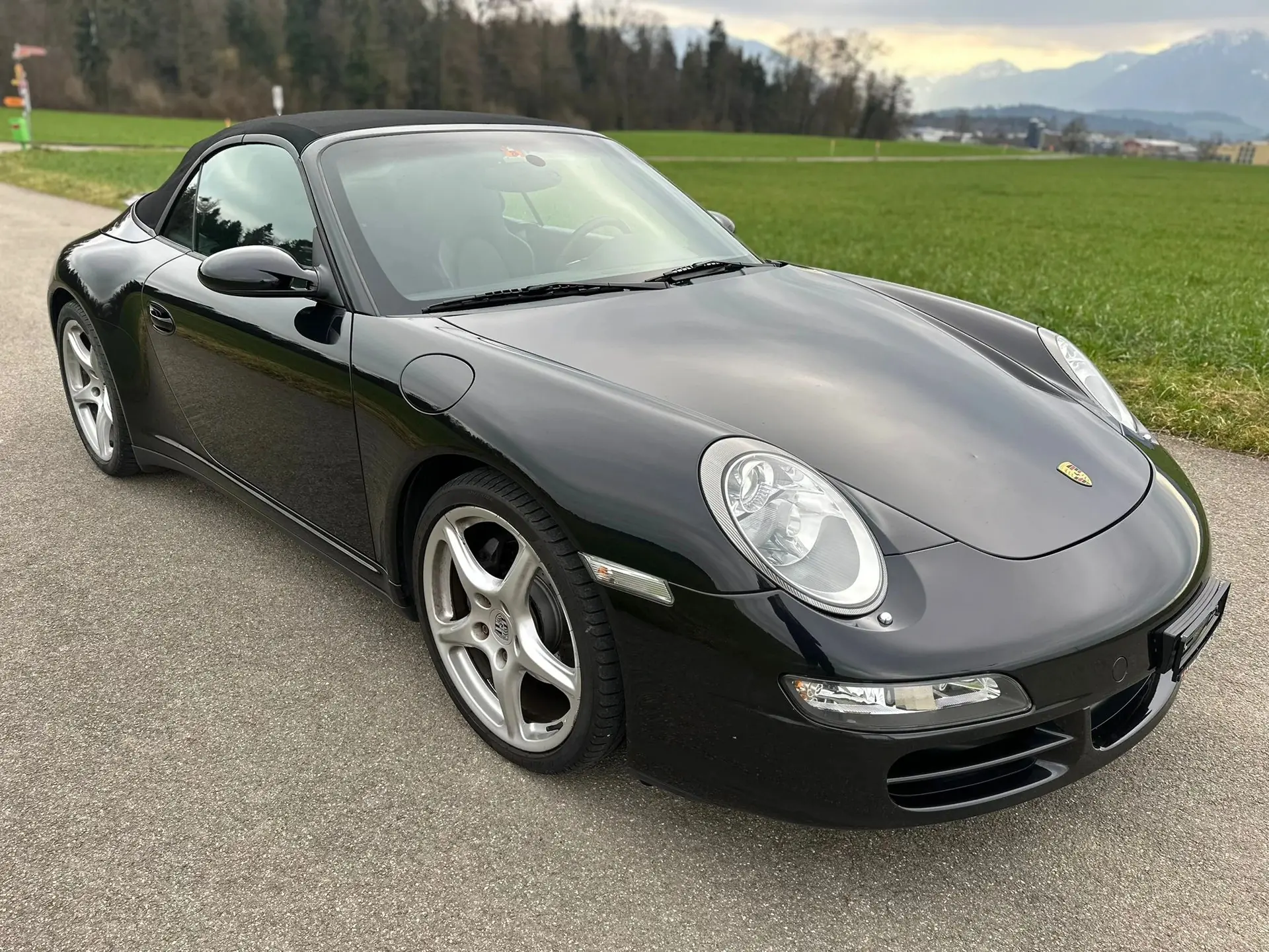 Porsche 911 Cabriolet Carrera 4 — Roadster mythique, 345 ch et transmission manuelle — vista esterna