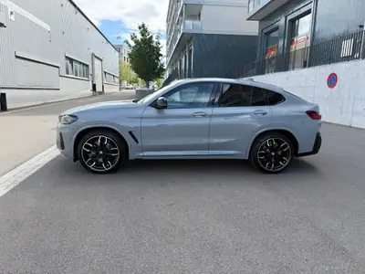 BMW X4 M40i 48V — SUV sportif hybride, 81'900 km, impeccable — Seitenansicht