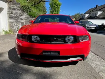 Ford Mustang 4.6 V8 GT Premium — Légendaire coupé américain, état impeccable — Miniatura 9