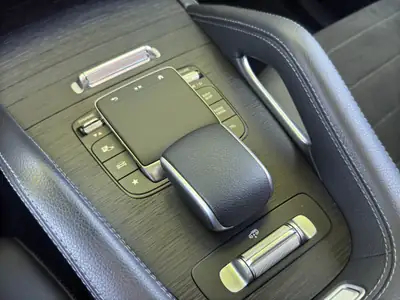 Mercedes-Benz GLE 450 4Matic — SUV hybride léger, peu kilométré, garantie 10 ans — Thumbnail 12