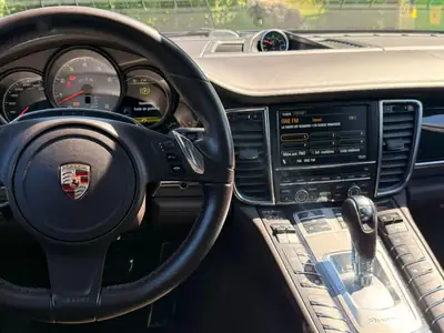 Porsche Panamera GTS 4.8 PDK — Gran turismo sportif, 430 ch et sans accident — Miniature 22