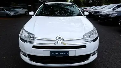 Citroën C5 Tourer 1.6 Turbo — Break spacieux, entretien récent et bon état — vue extérieure