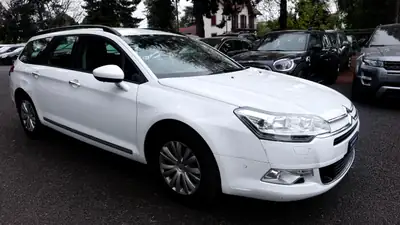 Citroën C5 Tourer 1.6 Turbo — Break spacieux, entretien récent et bon état — côté