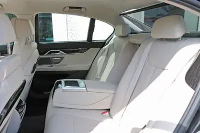 BMW 740d xDrive — Berline de prestige diesel, M-Paket, 148'000 km — Thumbnail 13
