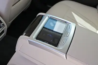 BMW 740d xDrive — Berline de prestige diesel, M-Paket, 148'000 km — Thumbnail 15