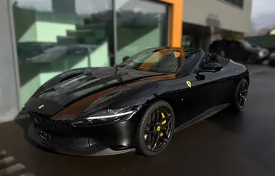Ferrari Roma Spider 3.9 Turbo — Cabriolet sport légendaire, quasi-neuf avec 390 km — exterior view