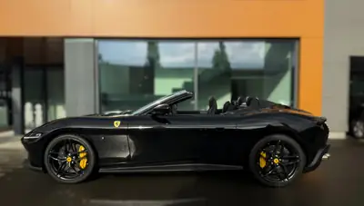 Ferrari Roma Spider 3.9 Turbo — Cabriolet sport légendaire, quasi-neuf avec 390 km — Thumbnail 7
