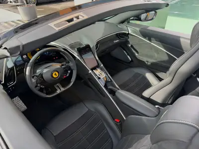 Ferrari Roma Spider 3.9 Turbo — Cabriolet sport légendaire, quasi-neuf avec 390 km — Thumbnail 10