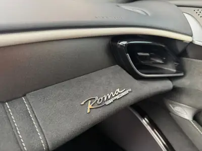 Ferrari Roma Spider 3.9 Turbo — Cabriolet sport légendaire, quasi-neuf avec 390 km — Thumbnail 13