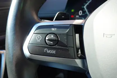 BMW X1 sDrive 18i M Sport — SUV compact dynamique, faible kilométrage, équipé intelligemment — Miniature 13