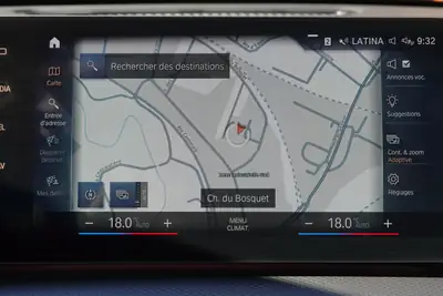 BMW X1 sDrive 18i M Sport — SUV compact dynamique, faible kilométrage, équipé intelligemment — Miniature 18