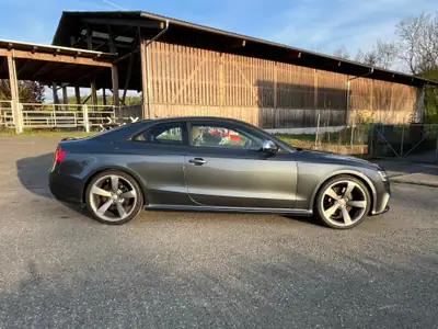Audi RS5 Coupé 450 ch — Sportive haut de gamme, révision complète et MFK à jour — Armaturenbrett