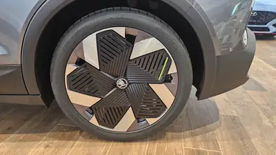 Škoda Elroq RS 4x4 — SUV électrique haute performance, 340 ch, garantie 5 ans — Thumbnail 23