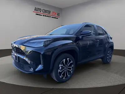 Toyota Yaris Cross 1.5 Active Drive e-CVT — Hybride essence, neuf avec garantie constructeur — side view