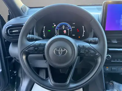 Toyota Yaris Cross 1.5 Active Drive e-CVT — Hybride essence, neuf avec garantie constructeur — Thumbnail 10