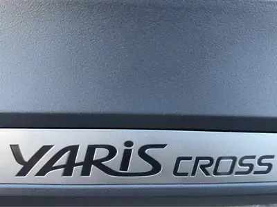 Toyota Yaris Cross 1.5 Active Drive e-CVT — Hybride essence, neuf avec garantie constructeur — Thumbnail 25