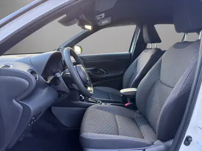 Toyota Yaris Cross 1.5 Active Drive e-CVT — Hybride performant, quasi neuf avec garantie étendue — Thumbnail 9