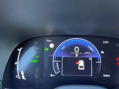 Toyota Yaris Cross 1.5 Active Drive e-CVT — Hybride performant, quasi neuf avec garantie étendue — Thumbnail 11