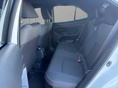 Toyota Yaris Cross 1.5 Active Drive e-CVT — Hybride performant, quasi neuf avec garantie étendue — Thumbnail 13