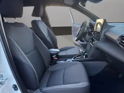 Toyota Yaris Cross 1.5 Active Drive e-CVT — Hybride performant, quasi neuf avec garantie étendue — Thumbnail 17