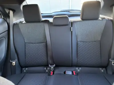 Toyota Yaris Cross 1.5 Active Drive e-CVT — Hybride performant, quasi neuf avec garantie étendue — Thumbnail 28