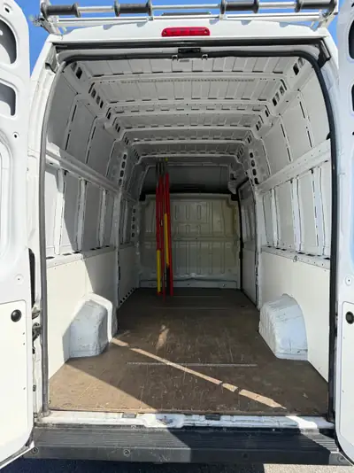 Citroën Jumper 35 L3H3 BlueHDi 165 — Utilitaire robuste, faible kilométrage et entretien à jour — Miniatura 9