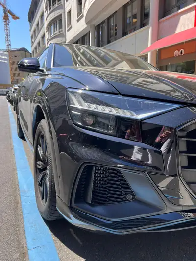 Audi SQ8 4.0 V8 TDI Quattro — SUV coupé premium, 435 ch et 90 000 km seulement — Seitenansicht