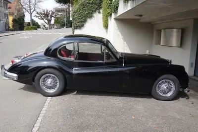 Jaguar XK140 Coupé 1955 — Légende britannique, statut vétéran, 210 ch authentiques — arrière