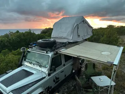 Land Rover Defender 110 SW 2.5 Td5 — L'aventurier polyvalent, historique et fiable — Armaturenbrett