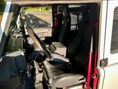 Land Rover Defender 110 SW 2.5 Td5 — L'aventurier polyvalent, historique et fiable — Miniatur 16