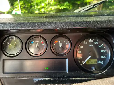 Land Rover Defender 110 SW 2.5 Td5 — L'aventurier polyvalent, historique et fiable — Miniatur 17