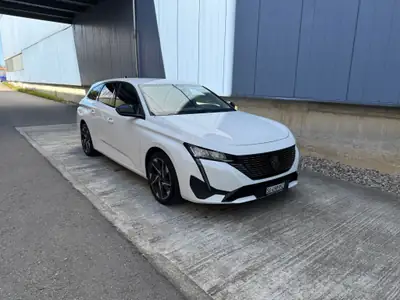 Peugeot 308 1.5 BlueHDi Allure Pack — Break efficace, 75 000 km, équipements premium — vista esterna