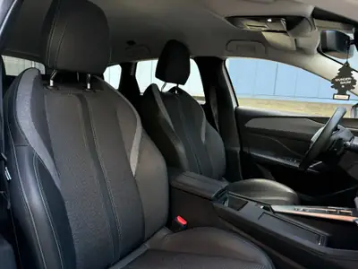 Peugeot 308 1.5 BlueHDi Allure Pack — Break efficace, 75 000 km, équipements premium — Miniatura 9