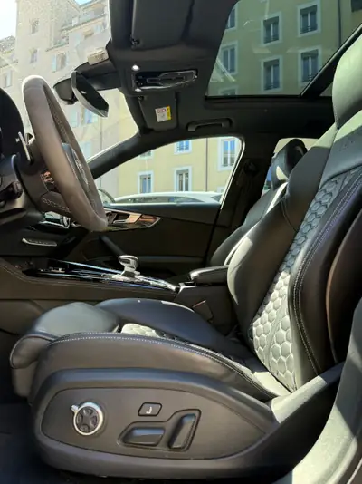 Audi RS4 Avant quattro — Break haute performance, 450 ch, première main — Miniature 11