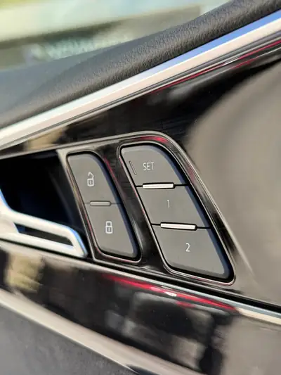 Audi RS4 Avant quattro — Break haute performance, 450 ch, première main — Miniature 10