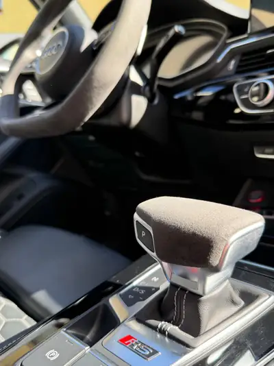 Audi RS4 Avant quattro — Break haute performance, 450 ch, première main — Miniature 14