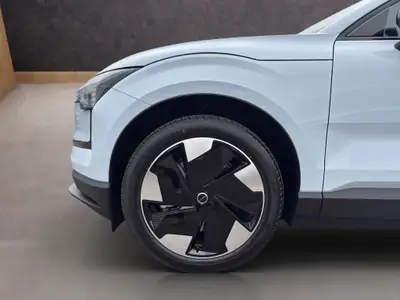 Volvo EX30 E60 Twin Plus Performance AWD — SUV électrique 428 ch, quasi-neuf — Miniature 19