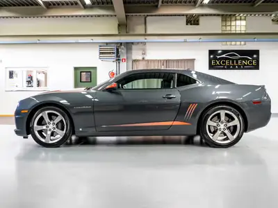 Chevrolet Camaro SS 2010 — Muscle car légendaire, 405 ch et très faible kilométrage — intérieur