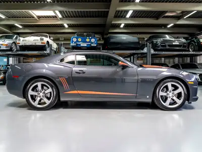 Chevrolet Camaro SS 2010 — Muscle car légendaire, 405 ch et très faible kilométrage — tableau de bord