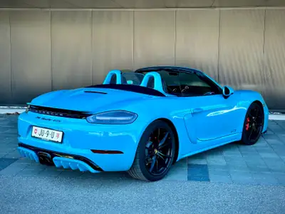 Porsche 718 Boxster GTS 2.5 PDK — Cabriolet sportif Miami Blue, 65'000 km — détail