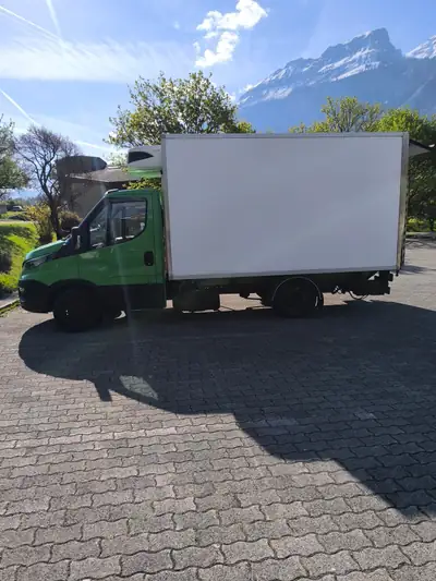 IVECO Daily 2.3 HPI 156 — Utilitaire robuste, sans sinistre, prêt au travail — arrière