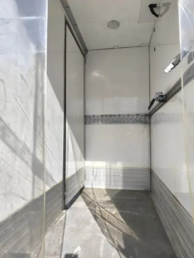 IVECO Daily 2.3 HPI 156 — Utilitaire robuste, sans sinistre, prêt au travail — détail