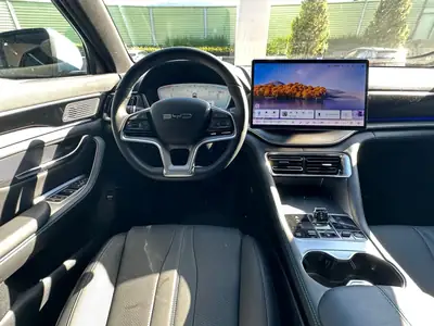 BYD Seal U DM-i Boost 2025 — SUV hybride rechargeable, 15 000 km seulement — Thumbnail 11