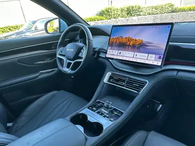 BYD Seal U DM-i Boost 2025 — SUV hybride rechargeable, 15 000 km seulement — Thumbnail 10
