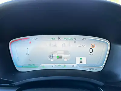BYD Seal U DM-i Boost 2025 — SUV hybride rechargeable, 15 000 km seulement — Thumbnail 13