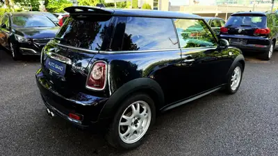 MINI Cabrio Cooper S — Cabriolet sportif emblématique, 175 ch et design iconique — detail