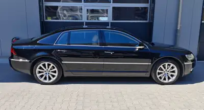 Volkswagen Phaeton — Berline de prestige, moteur 334 ch, version longue — Armaturenbrett